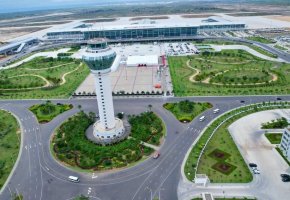 TAP, Air France, Emirates e Qatar Airways de 'malas feitas' para o novo aeroporto internacional de Luanda